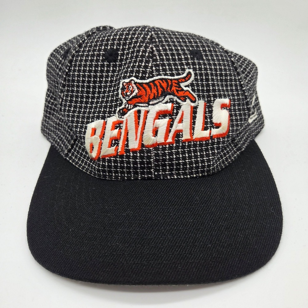 Logo Athletic Hat Cincinnati Bengals Mens OSFA Black 90's Vtg NFL Pro Line Cap
